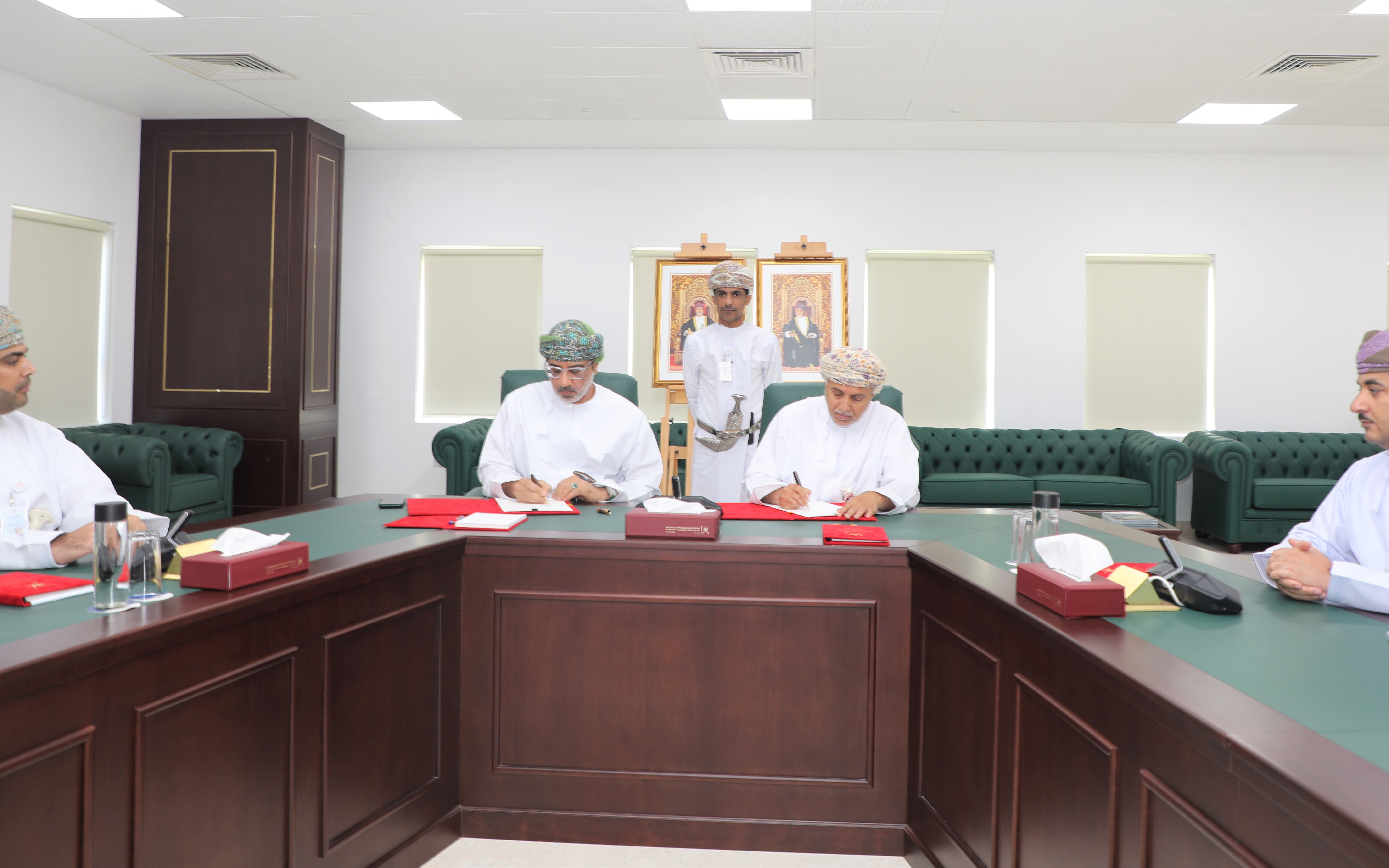 OPAZ signs a contract for the implementation of a project to prepare governance guide of OPAZ activities